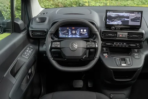 Citroen Berlingo ë-Berlingo 50kWh 136 Live 2024 view 10