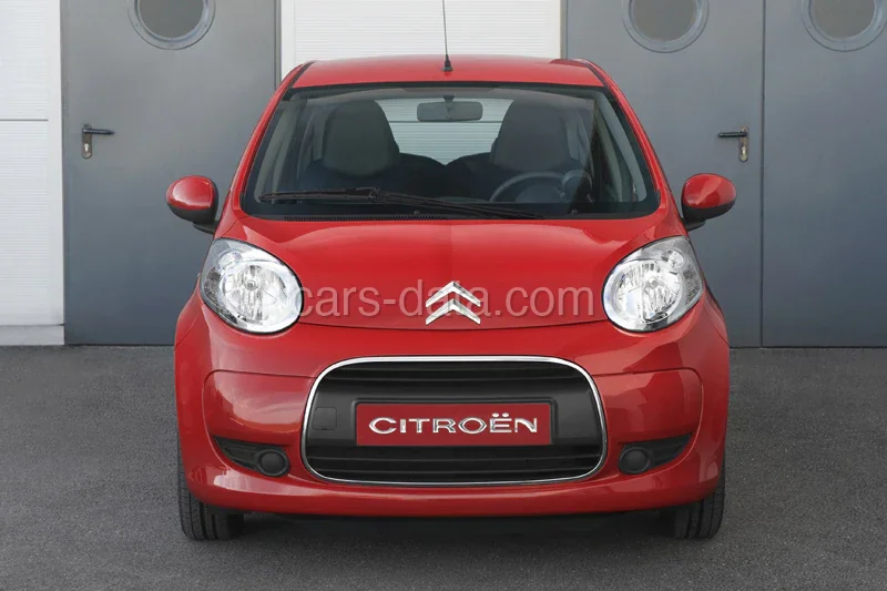 Citroen C1 1.0i Selection 2011 front view