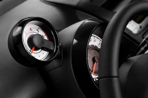 Citroen C1 1.0i Selection 2011 view 5
