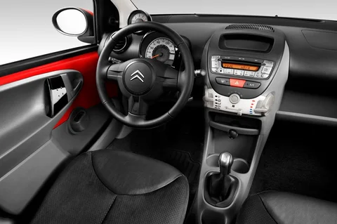 Citroen C1 1.0i Selection 2011 view 6