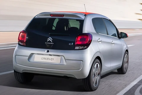 Citroen C1 VTi 68 Selection 2016 view 8