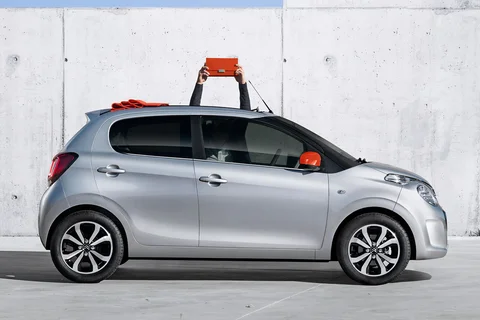 Citroen C1 VTi 68 Selection 2016 view 10