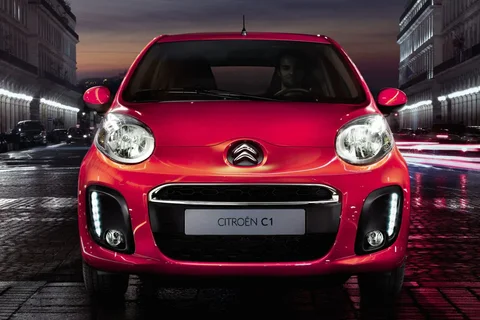 Citroen C1 1.0i Attraction 2012 view 2