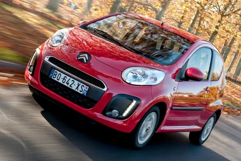 Citroen C1 1.0i Attraction 2012 view 3