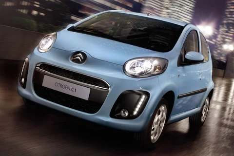 Citroen C1 1.0i Collection 2013 view 5