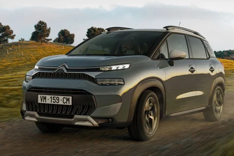 Citroen C3 Aircross PureTech 130 Shine Pack 2023 view 5