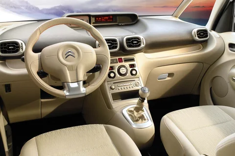 Citroen C3 Picasso PureTech 110 Tendance 2015 view 6