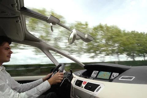 Citroen C4 Picasso 1.6 VTi Dynamique 2009 view 2