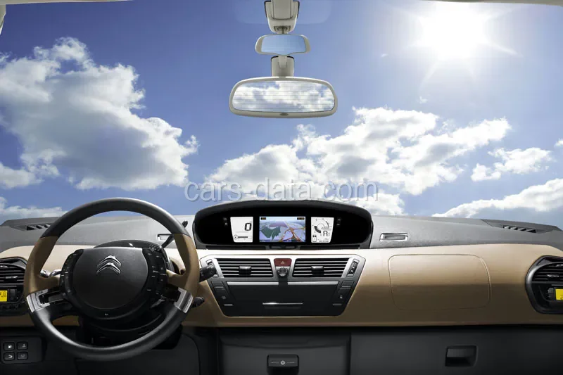 Citroen C4 Picasso THP 155 Selection 2011 front view