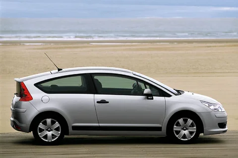 Citroen C4 Coupé 1.6 16V Image 2008 view 6