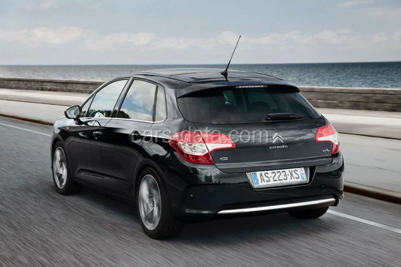 Citroen C4 VTi 120 Exclusive 2010 front view