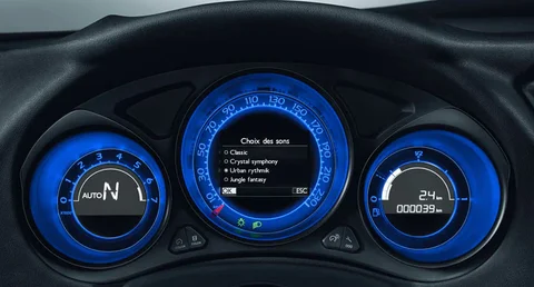 Citroen C4 VTi 120 Exclusive 2010 view 9