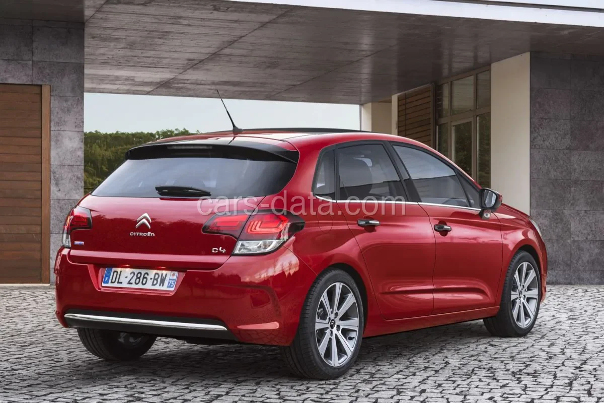 Citroen C4 e-HDi 115 Feel 2015 front view