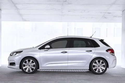 Citroen C4 BlueHDi 150 Shine 2015 view 4