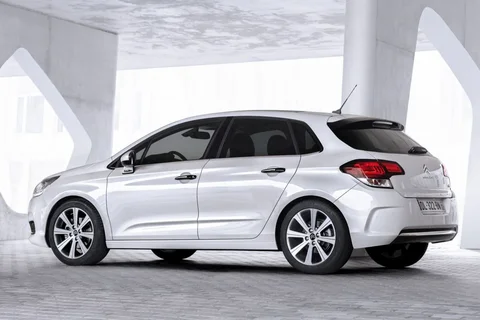 Citroen C4 BlueHDi 150 Shine 2015 view 11