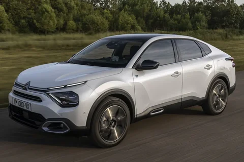 Citroen C4 ë-C4 X 54kWh 156 Plus 2023 view 3