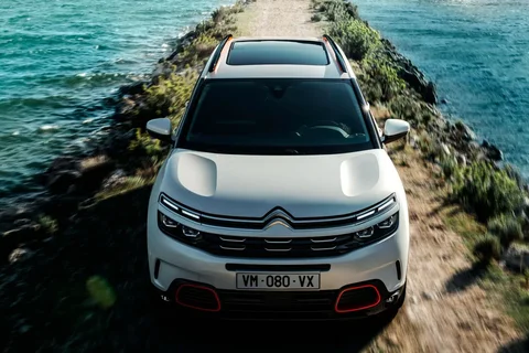 Citroen C5 Aircross PureTech 130 Live 2019 view 6