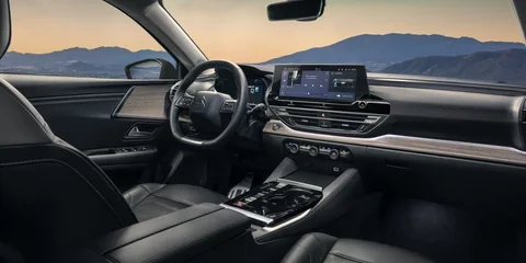 Citroen C5 X Plug-in Hybrid 180 Max 2024 view 5