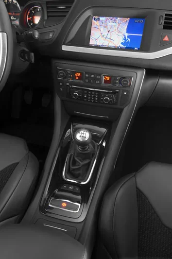 Citroen C5 Tourer 1.6 THP Dynamique 2009 view 8