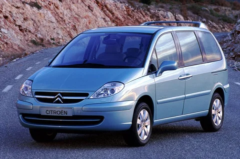 Citroen C8 2002 front view