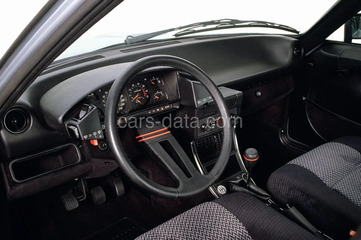 Citroen CX Break 20 RE 1985 front view