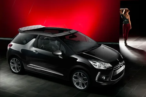 Citroen DS3 Cabrio e-HDi 90 So Chic 2013 view 3