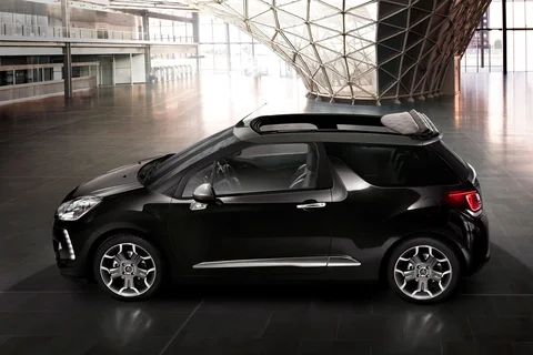 Citroen DS3 Cabrio e-HDi 90 So Chic 2013 view 5