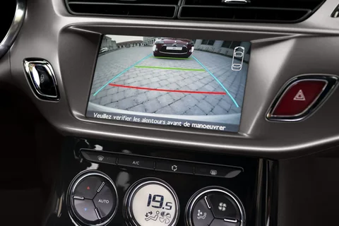 Citroen DS3 Cabrio PureTech 82 Chic 2014 view 6