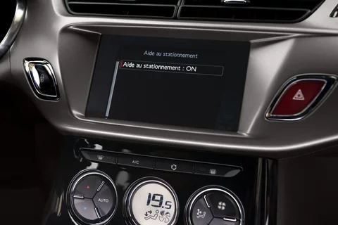 Citroen DS3 Cabrio PureTech 82 Chic 2014 view 7