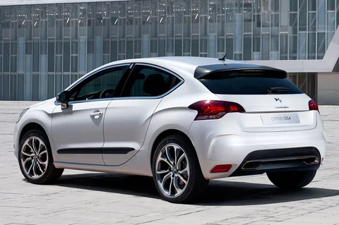 Citroen DS4 PureTech 130 Business 2014 view 5