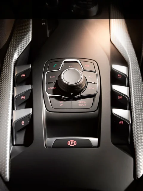 Citroen DS5 HDi 160 So Chic 2011 view 7