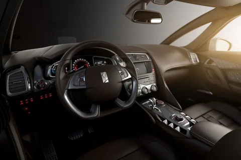 Citroen DS5 HDi 160 So Chic 2011 view 8