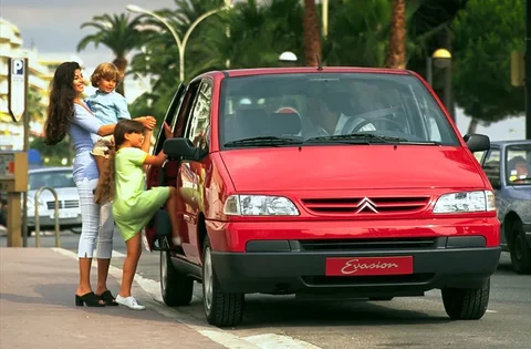 Citroen Evasion 1.8i 1998 view 4