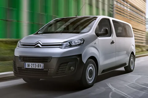 Citroen Jumpy Combi M BlueHDi 95 2017 view 2