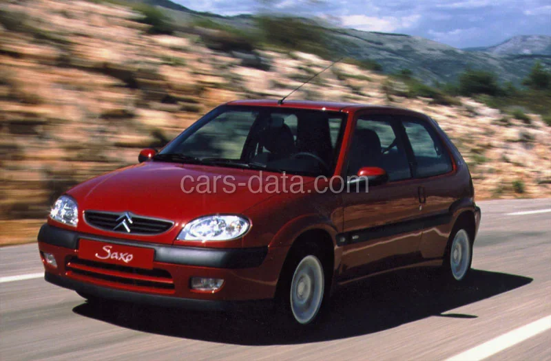 Citroen Saxo 1.1i First 2002 front view