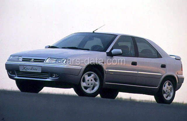 Citroen Xantia 16V VSX 1993 front view