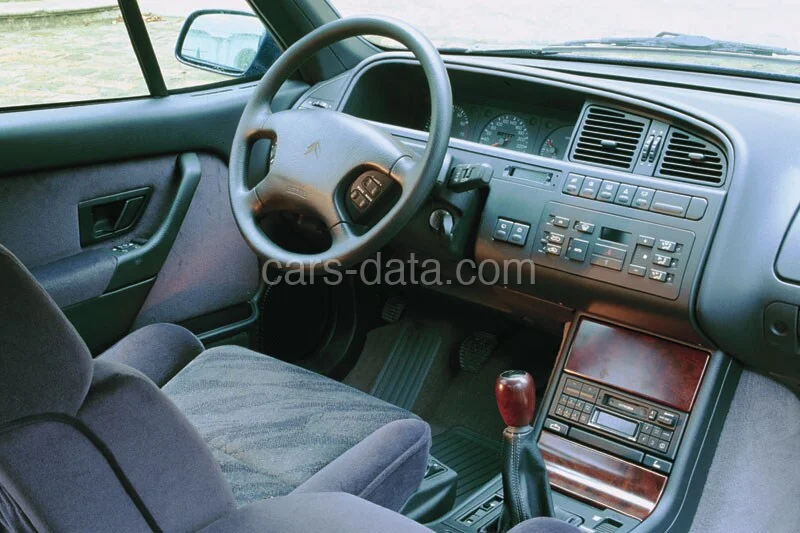 Citroen XM Break V6 VSX 1994 front view