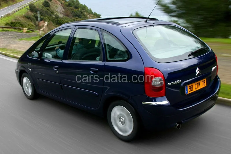 Citroen Xsara Picasso 1.8i 16V Image 2004 front view