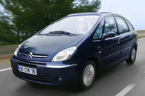 Citroen Xsara Picasso 1.6i Image 2004 view 3