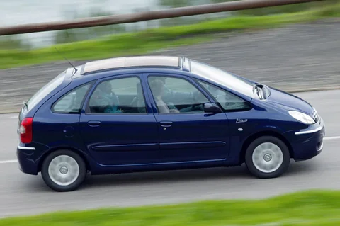 Citroen Xsara Picasso 1.6i Image 2004 view 4
