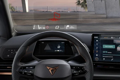 Cupra Born 59kWh 170kW Performance 2024 view 3