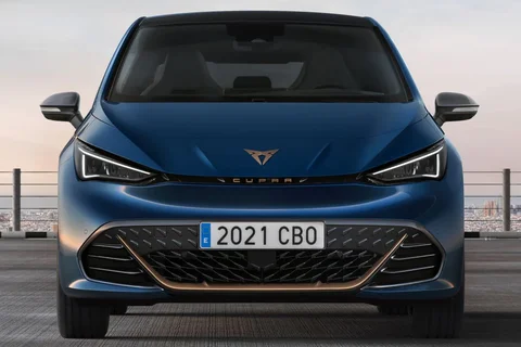 Cupra Born 59kWh 170kW Performance 2024 view 4