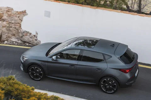 Cupra Leon 1.4 e-Hybrid VZ Performance 2020 view 3