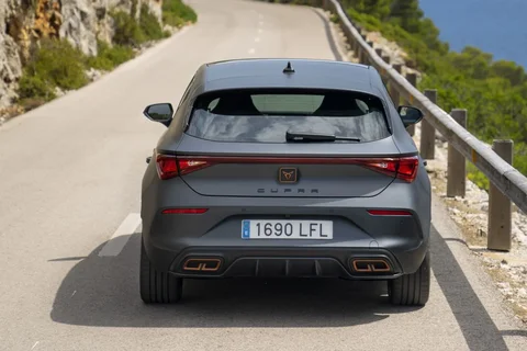 Cupra Leon 1.4 e-Hybrid VZ Performance 2020 view 9