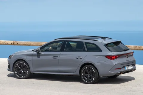 Cupra Leon Sportstourer 1.4 e-Hybrid VZ Performance 2020 view 2