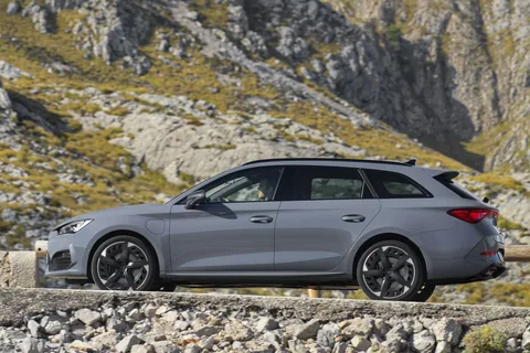 Cupra Leon Sportstourer 1.4 e-Hybrid VZ Performance 2020 view 8
