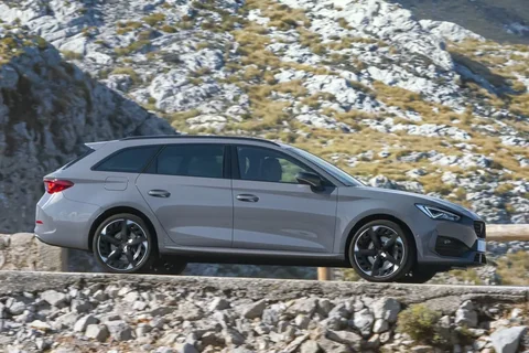 Cupra Leon Sportstourer 1.4 e-Hybrid VZ Performance 2020 view 9