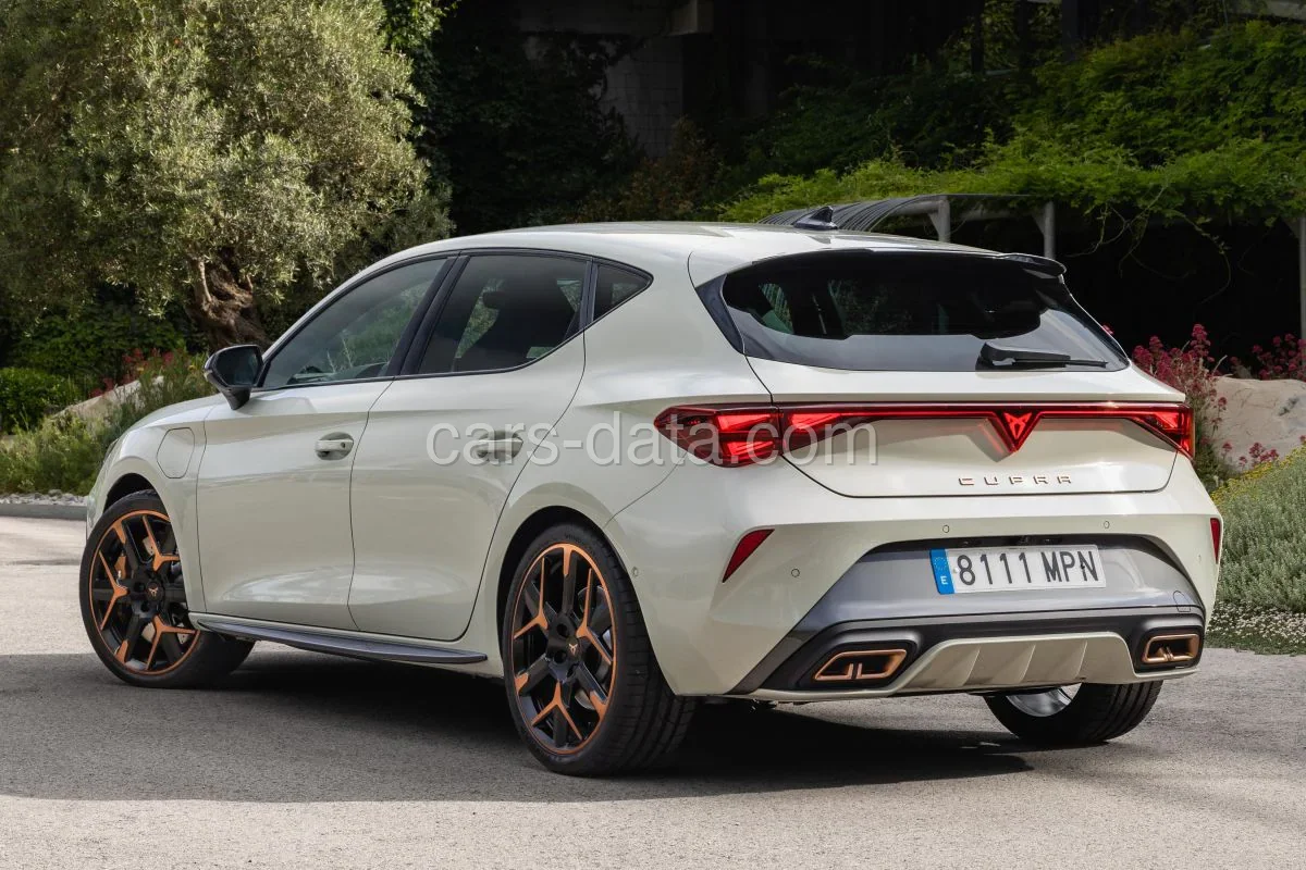 Cupra Leon 1.5 e-Hybrid VZ Abt 2026 hatchback prednji pogled