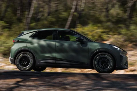 Cupra Raval 52kWh 155kW Performance 2026 compacto vista 11
