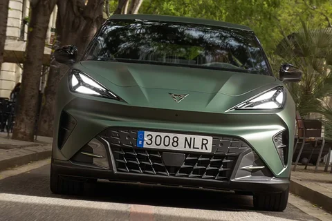 Cupra Raval 52kWh 155kW Performance 2026 compacto vista 8